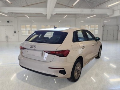 Audi A3 Sportback 40 TFSI e S tronic Business Advanced (2)
