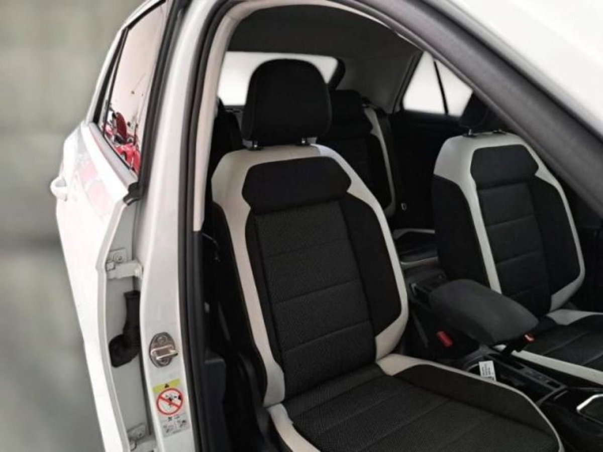 Volkswagen T-Roc 1.5 TSI ACT DSG Advanced BlueMotion Technology (10)