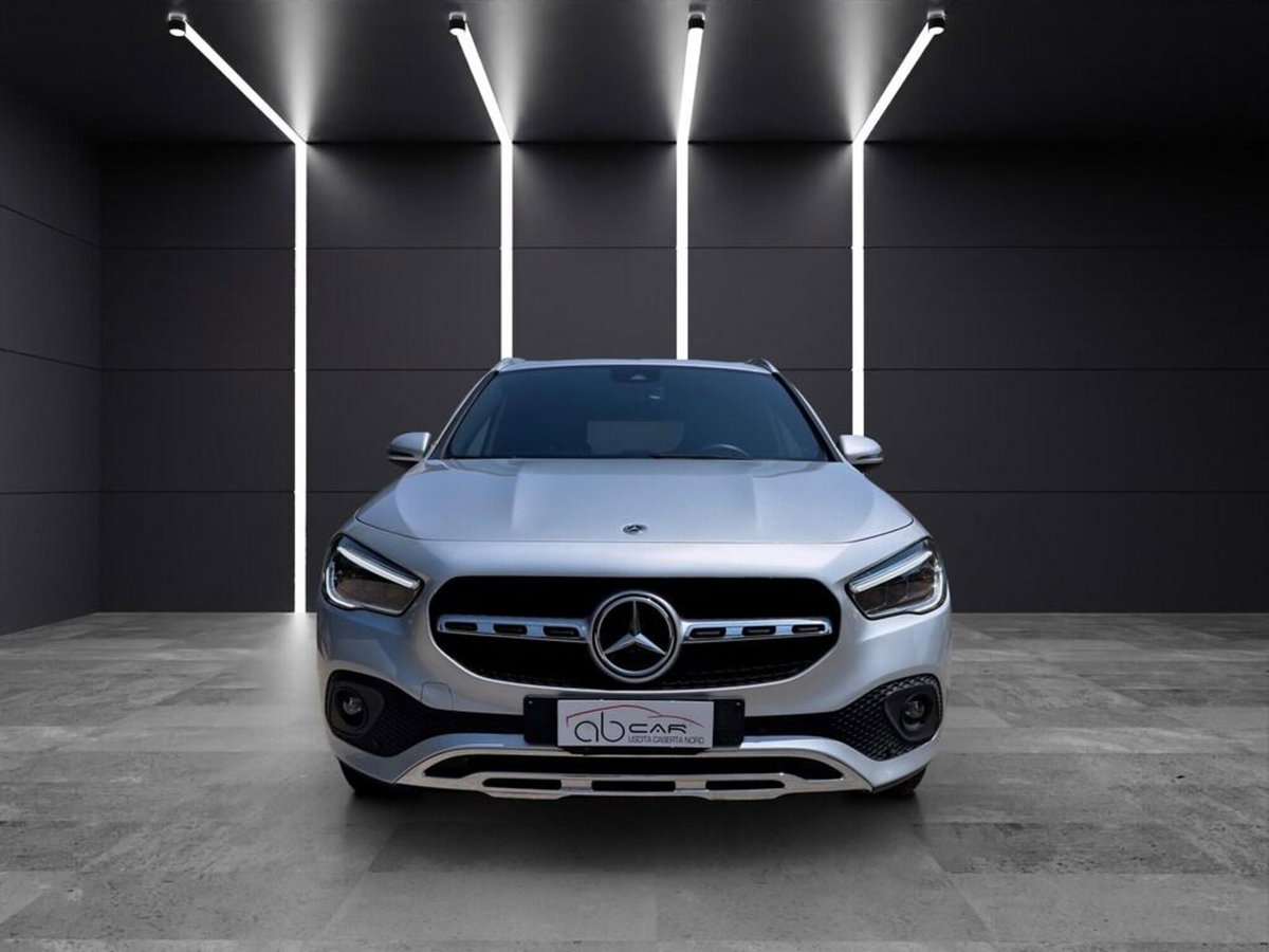 Mercedes-Benz GLA SUV 220 d Automatic Sport Plus (2)