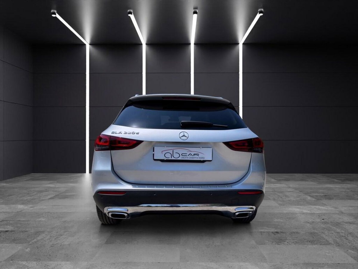 Mercedes-Benz GLA SUV 220 d Automatic Sport Plus (5)