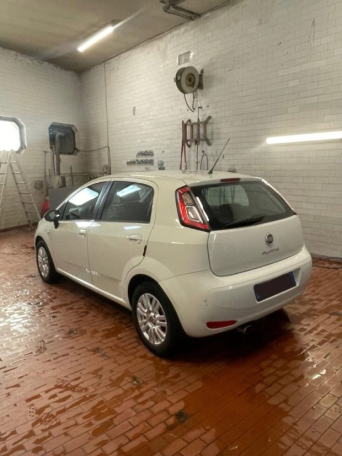 Fiat Punto 1.2 8V 5 porte Lounge (15)