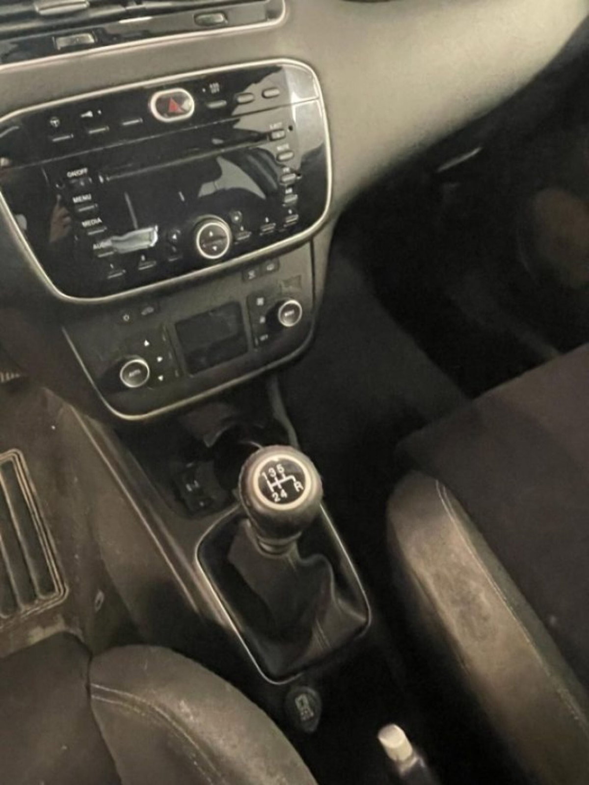 Fiat Punto 1.2 8V 5 porte Lounge (4)