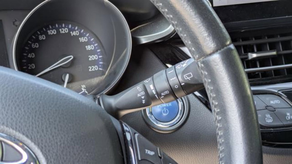 Toyota Toyota C-HR 1.8 Hybrid E-CVT Trend (15)