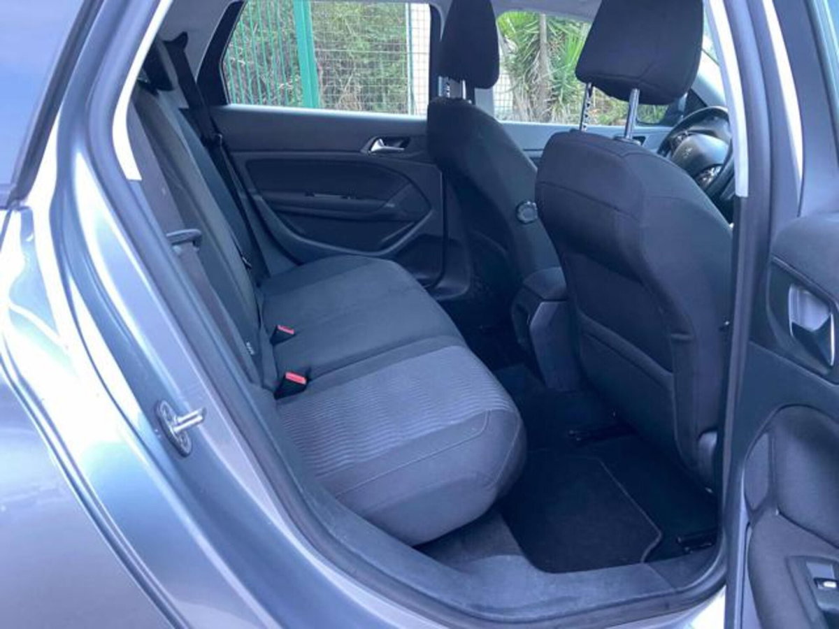 Peugeot 308 SW BlueHDi 120 S&S Active (13)