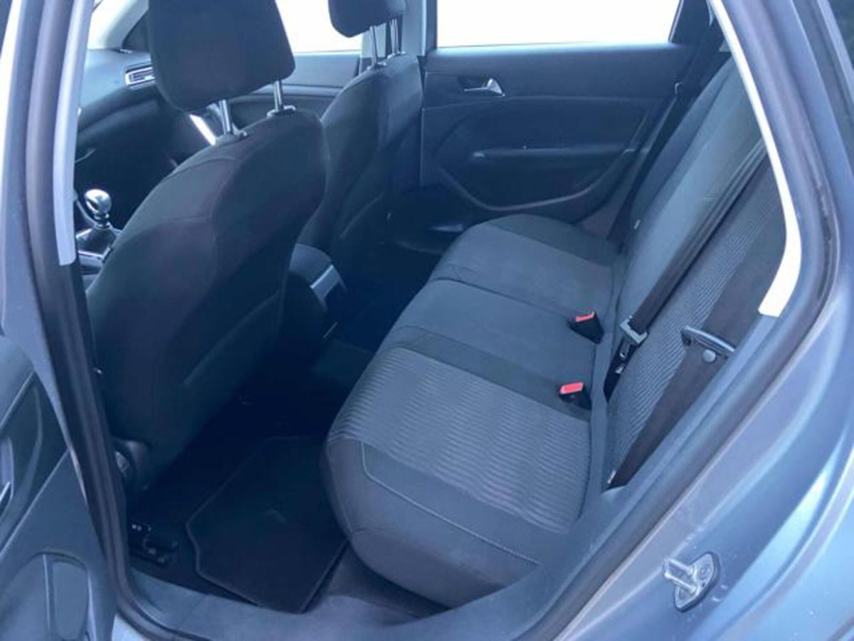 Peugeot 308 SW BlueHDi 120 S&S Active (14)