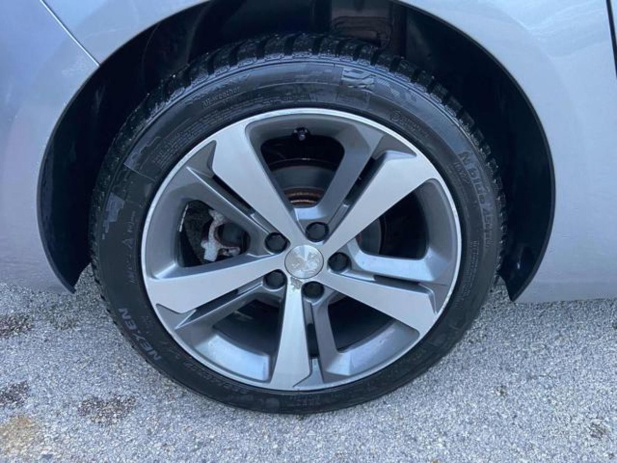 Peugeot 308 SW BlueHDi 120 S&S Active (16)