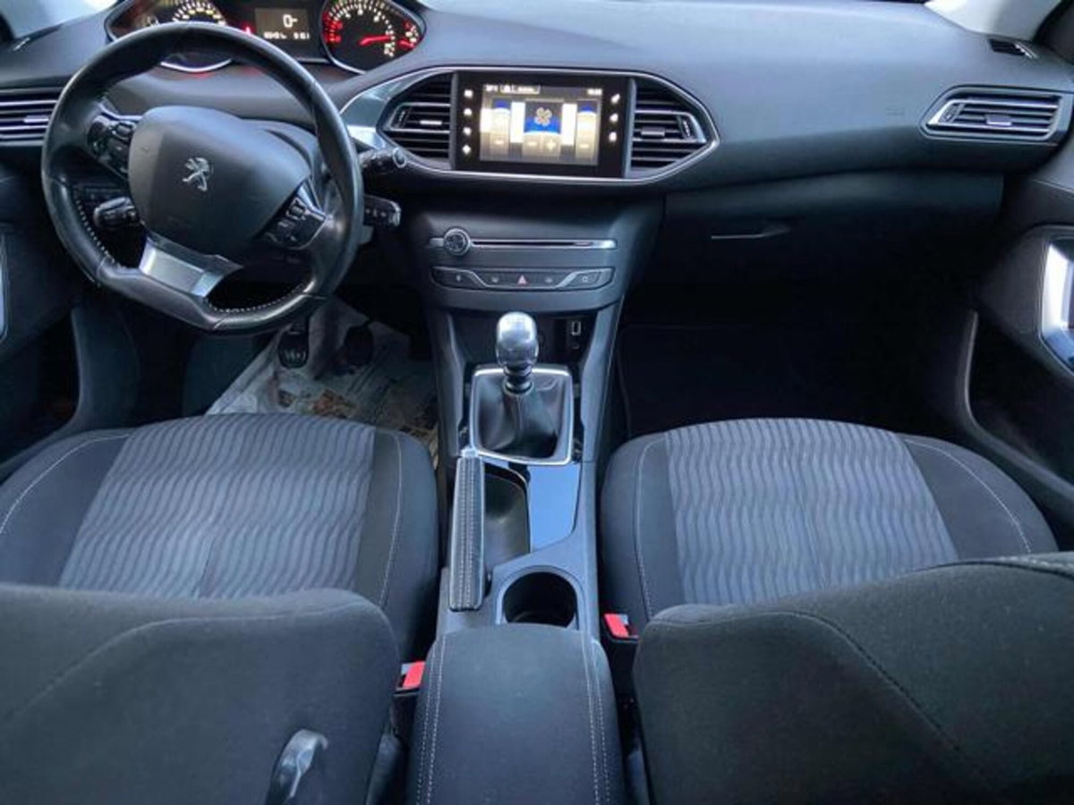 Peugeot 308 SW BlueHDi 120 S&S Active (4)
