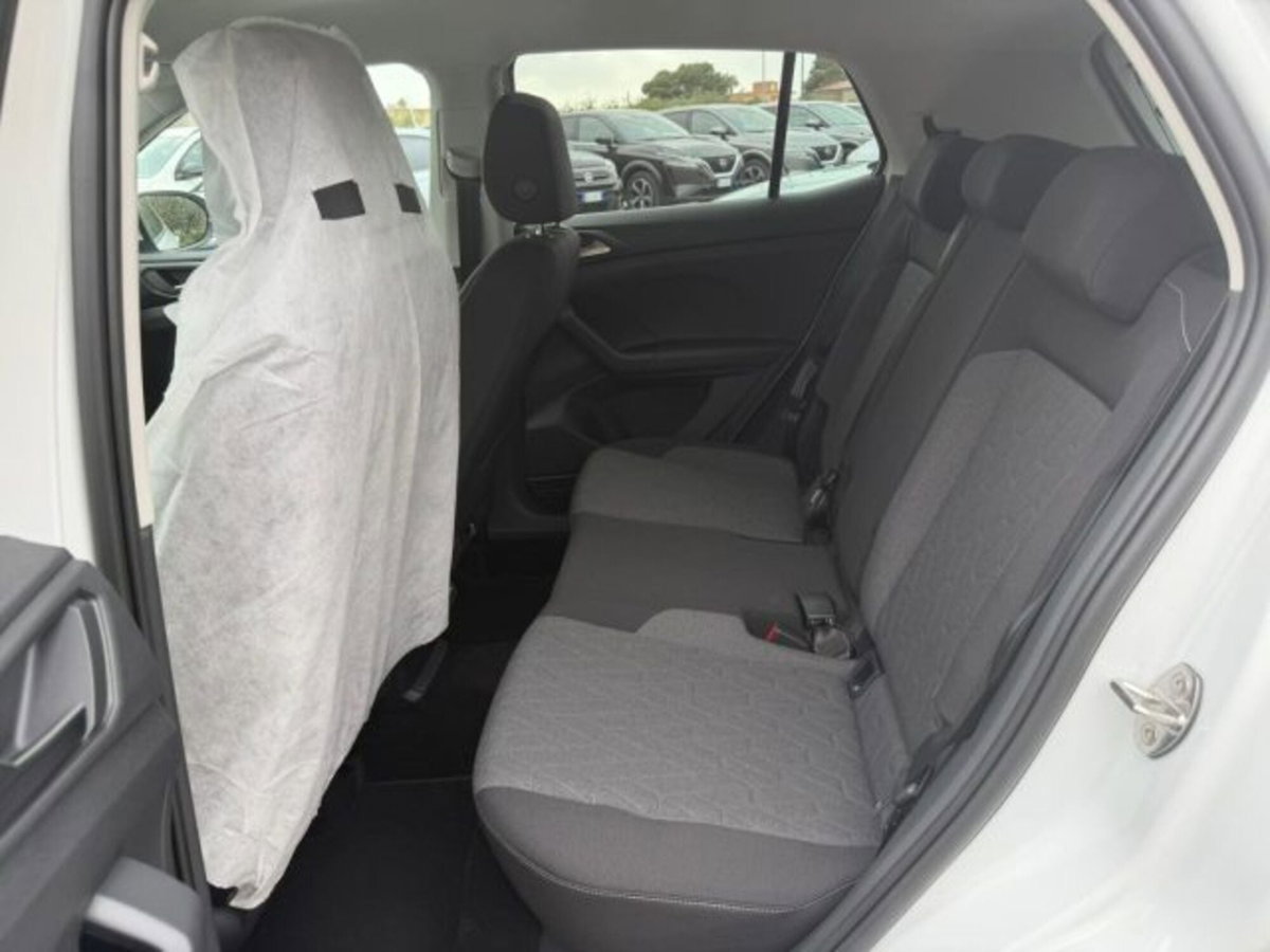 Volkswagen T-Cross 1.0 tsi Edition 115cv (9)