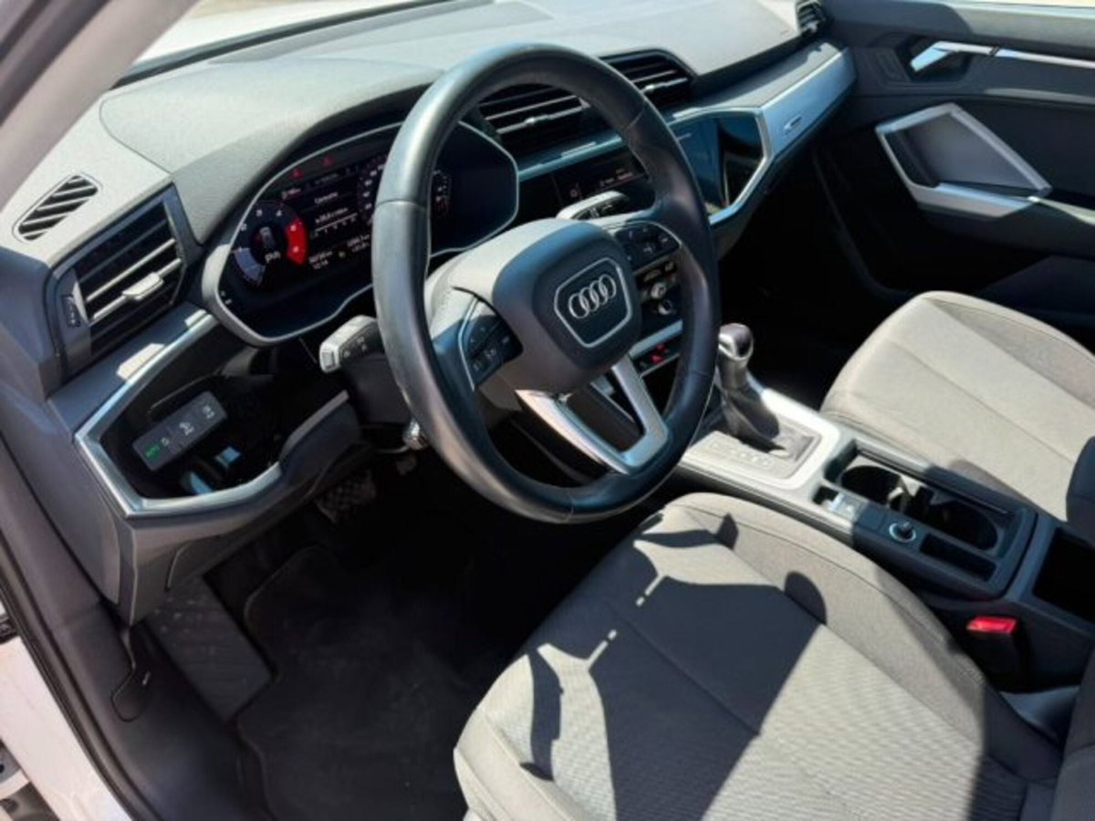 Audi Q3 35 TDI quattro S tronic Business Advanced (11)