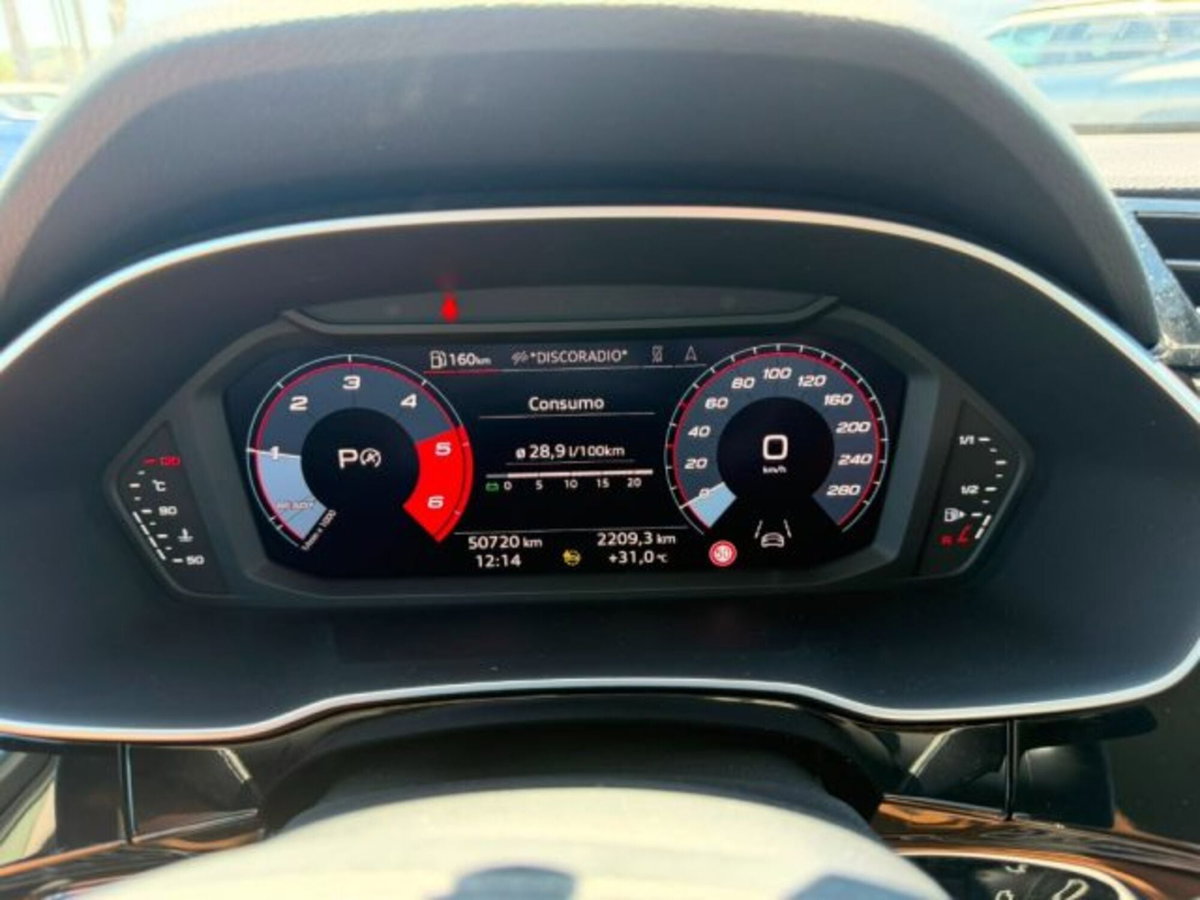 Audi Q3 35 TDI quattro S tronic Business Advanced (16)