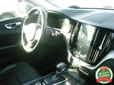 Volvo XC60 D4 Geartronic Momentum Pro (12)