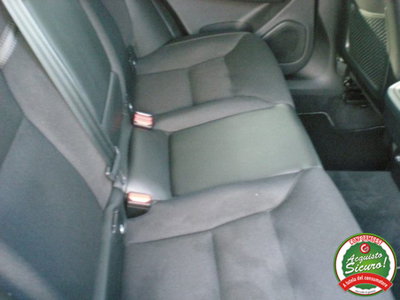 Volvo XC60 D4 Geartronic Momentum Pro (14)