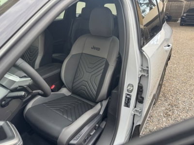 Jeep Compass 1.2 turbo 48V e-hybrid Summit fwd 145cv edct6 (10)