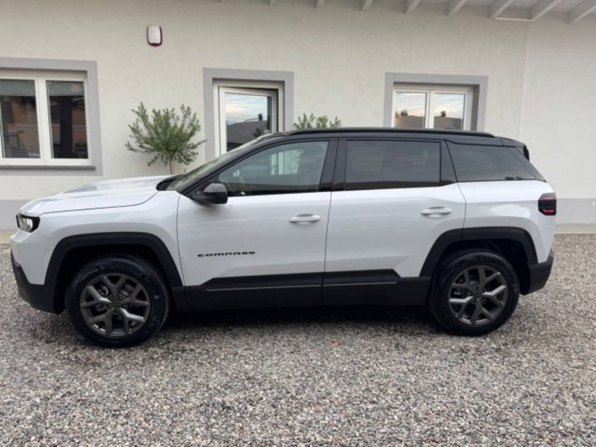 Jeep Compass 1.2 turbo 48V e-hybrid Summit fwd 145cv edct6 (4)