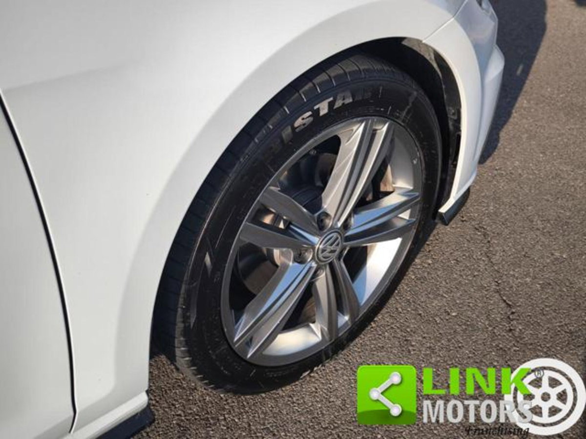 Volkswagen Golf 1.6 TDI 115 CV DSG 5p. Sport BlueMotion Technology (13)