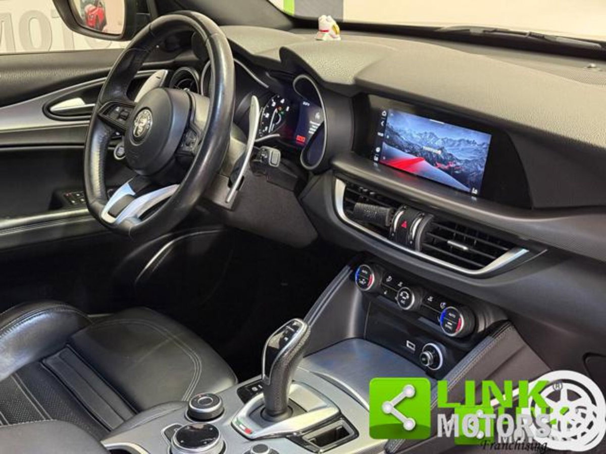 Alfa Romeo Stelvio Stelvio 2.2 Turbodiesel 160 CV AT8 RWD Sprint (14)
