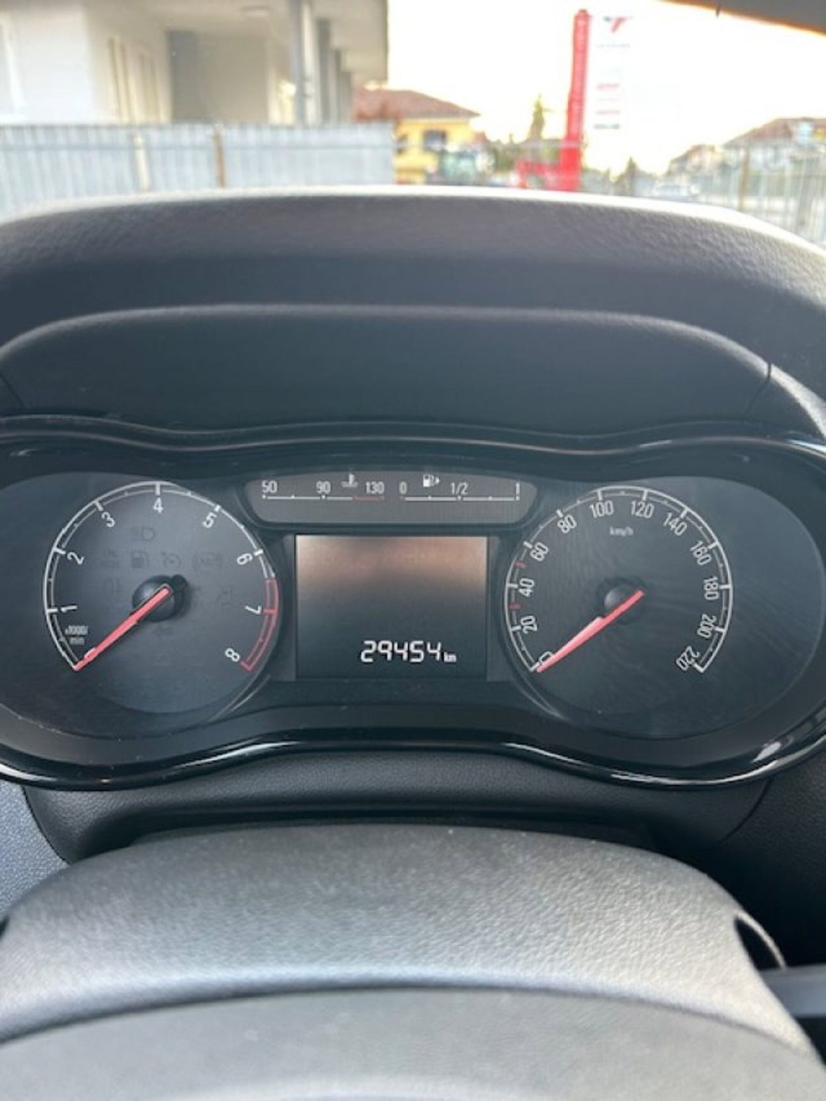 Opel Karl Rocks 1.0 73 CV (10)