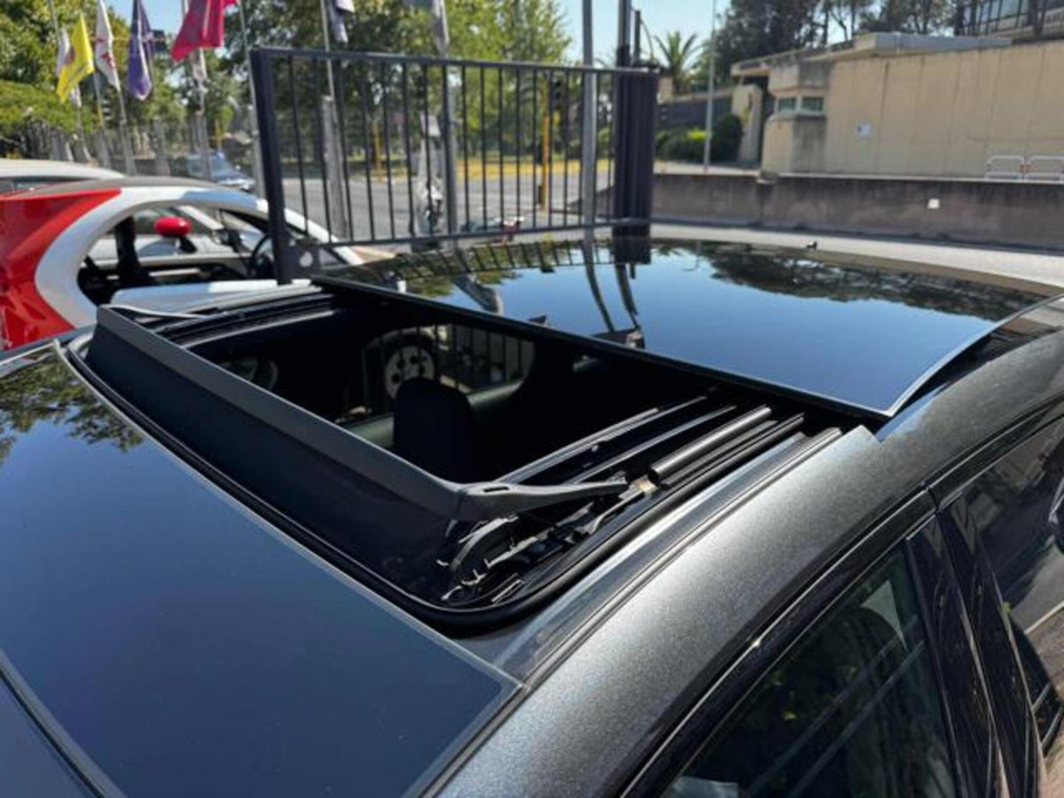 Audi RS 3 Sportback 3 TFSI quattro S tronic (5)