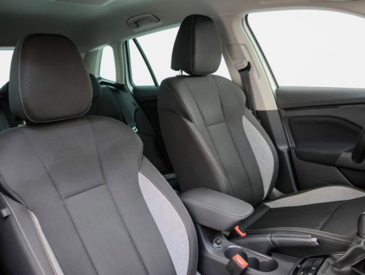 Skoda Kamiq 1.0 tsi Selection 115cv (11)