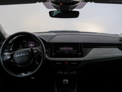 Skoda Kamiq 1.0 tsi Selection 115cv (12)