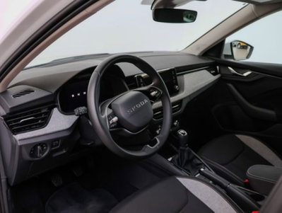 Skoda Kamiq 1.0 tsi Selection 115cv (7)