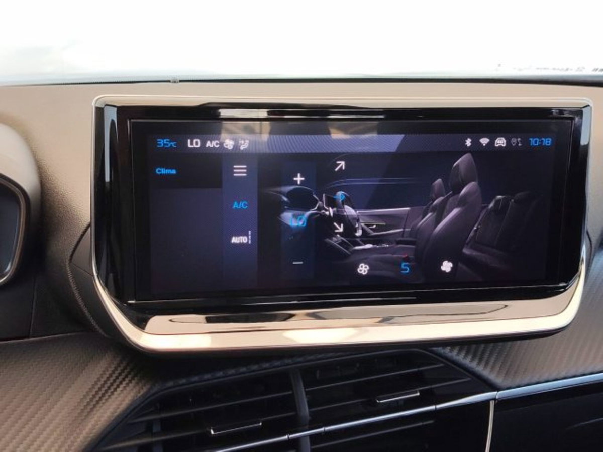 Peugeot 2008 PureTech 100 S&S Allure (10)