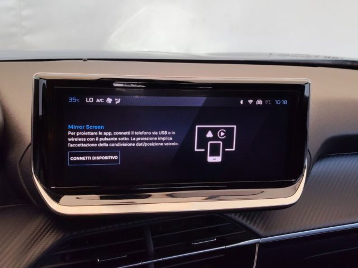 Peugeot 2008 PureTech 100 S&S Allure (11)