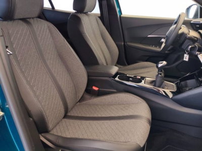 Peugeot 2008 PureTech 100 S&S Allure (14)