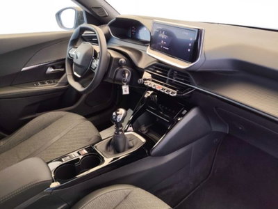 Peugeot 2008 PureTech 100 S&S Allure (9)