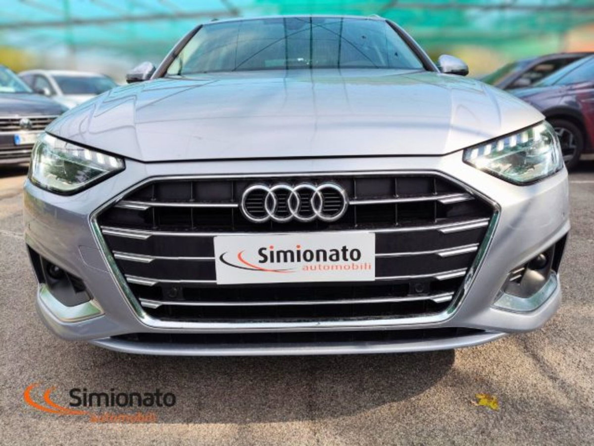 Audi A4 Avant 35 TDI/163 CV S tronic Business Advanced (3)