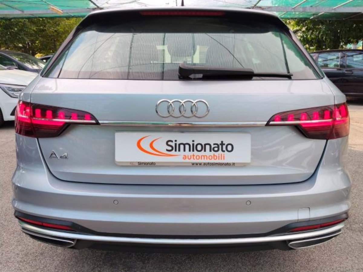 Audi A4 Avant 35 TDI/163 CV S tronic Business Advanced (5)