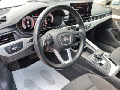 Audi A4 Avant 35 TDI/163 CV S tronic Business Advanced (7)