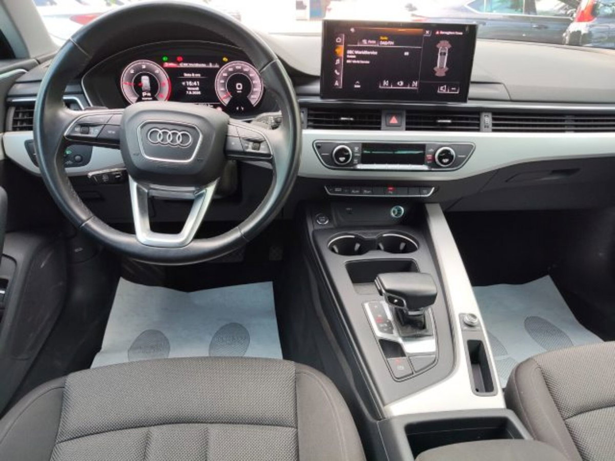 Audi A4 Avant 35 TDI/163 CV S tronic Business Advanced (8)