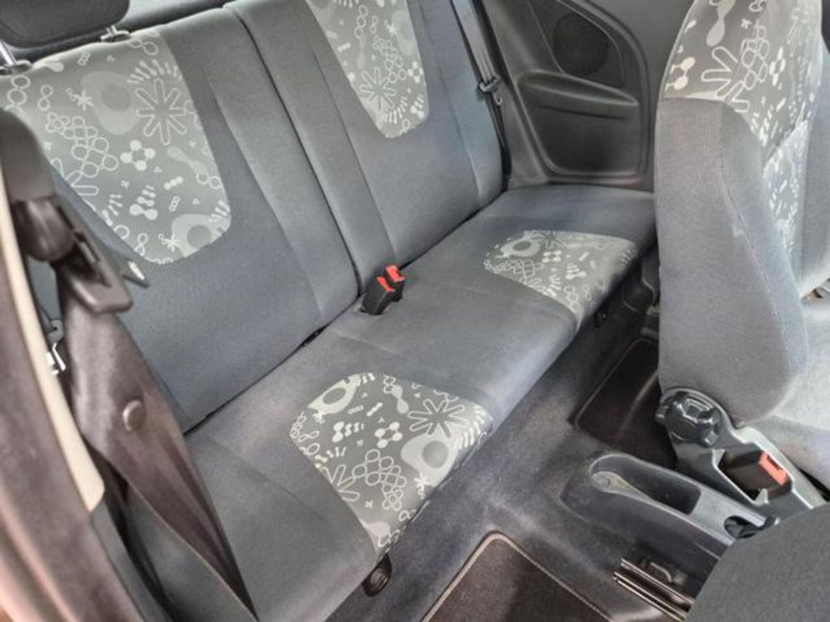 Ford Ka 1.2 8V 69CV (10)