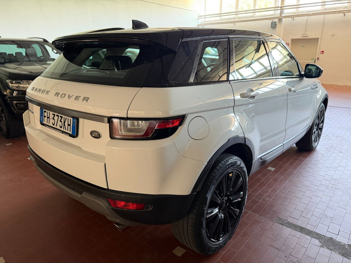Land Rover Range Rover Evoque 2.0 eD4 5p. Pure (3)