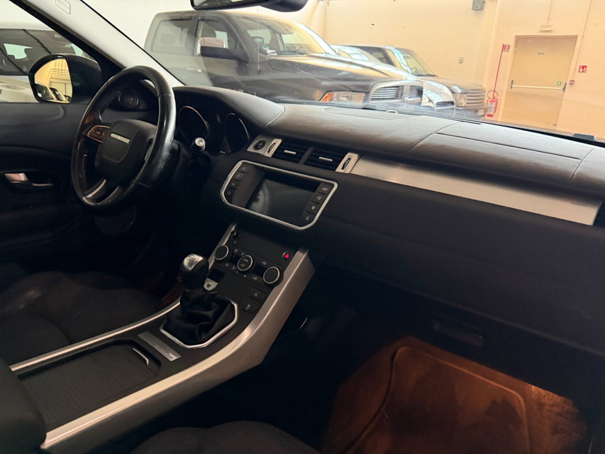 Land Rover Range Rover Evoque 2.0 eD4 5p. Pure (8)
