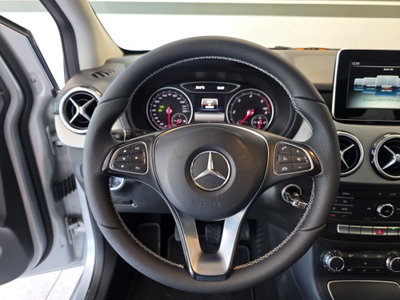 Mercedes-Benz Classe B 180 d Sport (10)