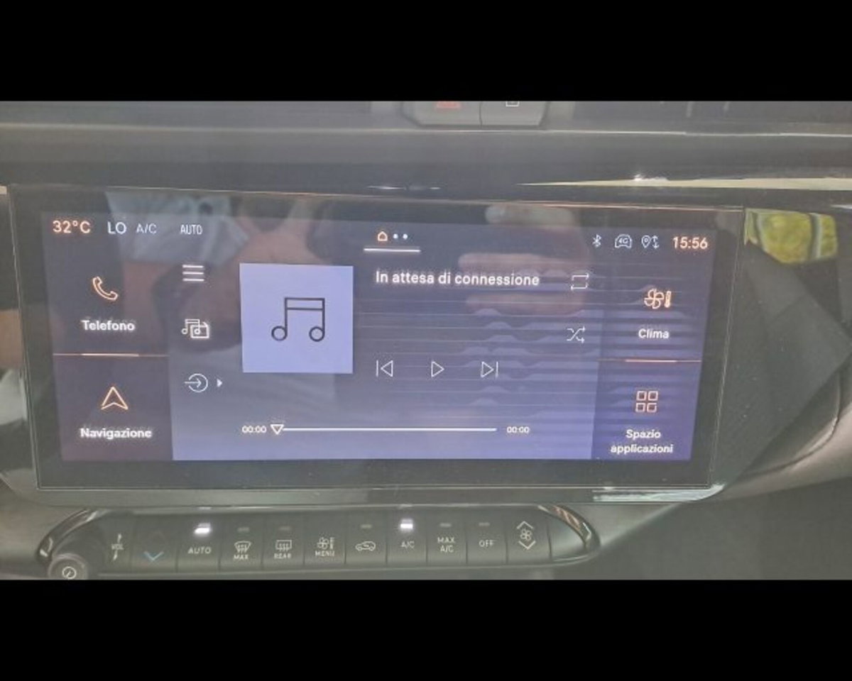Alfa Romeo Junior 1.2 ibrida Speciale 145cv edct6 (11)