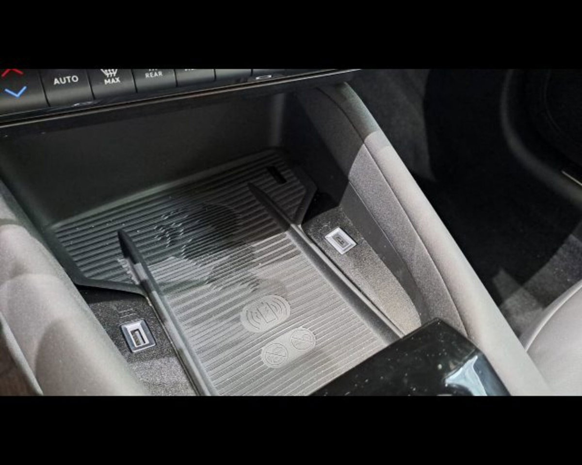 Alfa Romeo Junior 1.2 ibrida Speciale 145cv edct6 (15)