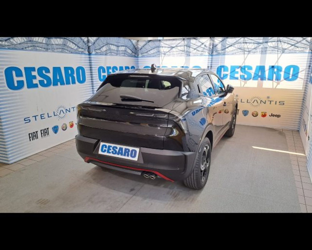 Alfa Romeo Junior 1.2 ibrida Speciale 145cv edct6 (3)