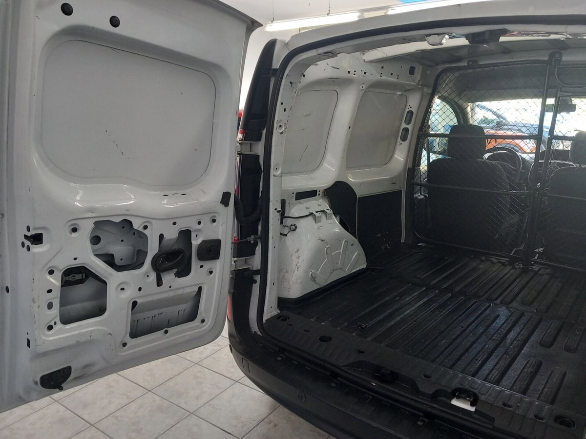 Renault Kangoo Blue dCi 95CV Express Maxi Combi Ice Plus (16)