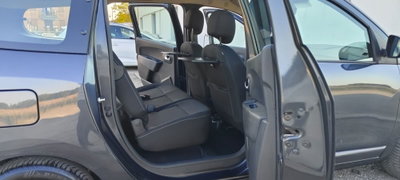 Dacia Lodgy 1.5 Blue dCi 8V 95CV 7 posti Essential (15)
