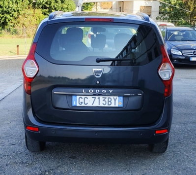 Dacia Lodgy 1.5 Blue dCi 8V 95CV 7 posti Essential (4)