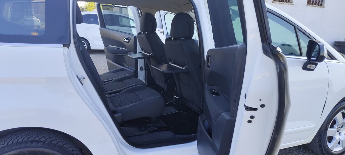 Peugeot 5008 BlueHDi 120 S&S Business (19)