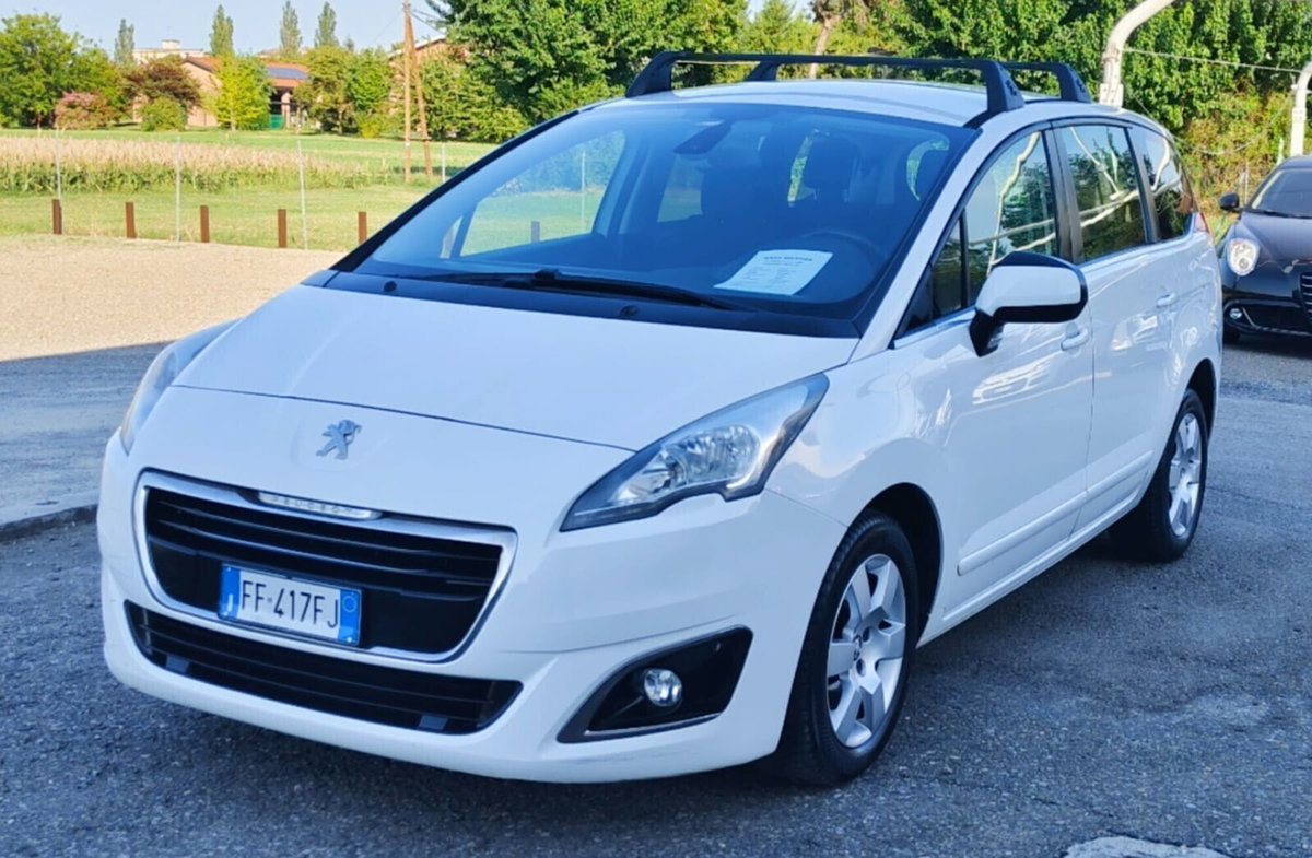 Peugeot 5008 BlueHDi 120 S&S Business (2)