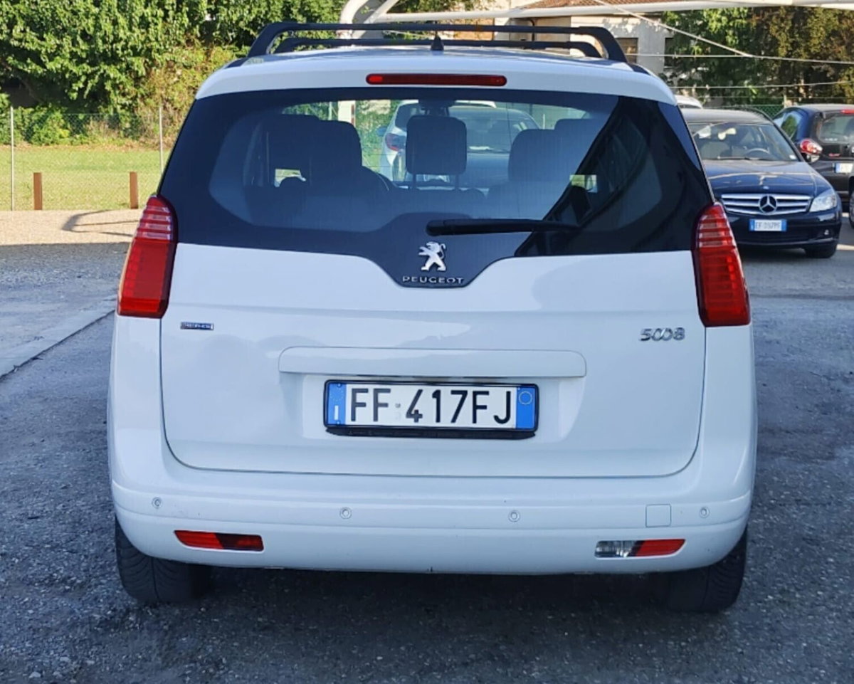 Peugeot 5008 BlueHDi 120 S&S Business (4)