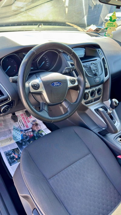 Ford Focus Station Wagon 1.6 TDCi 95 CV SW Titanium (7)