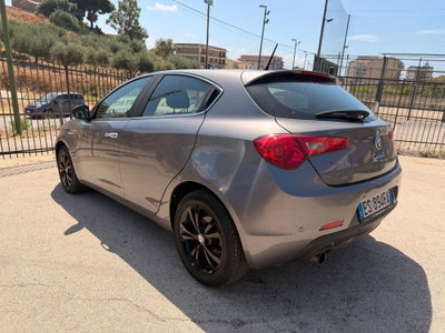 Alfa Romeo Giulietta 1.6 JTDm-2 Progression c/CL (3)