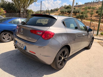 Alfa Romeo Giulietta 1.6 JTDm-2 Progression c/CL (5)