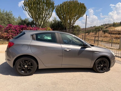 Alfa Romeo Giulietta 1.6 JTDm-2 Progression c/CL (6)
